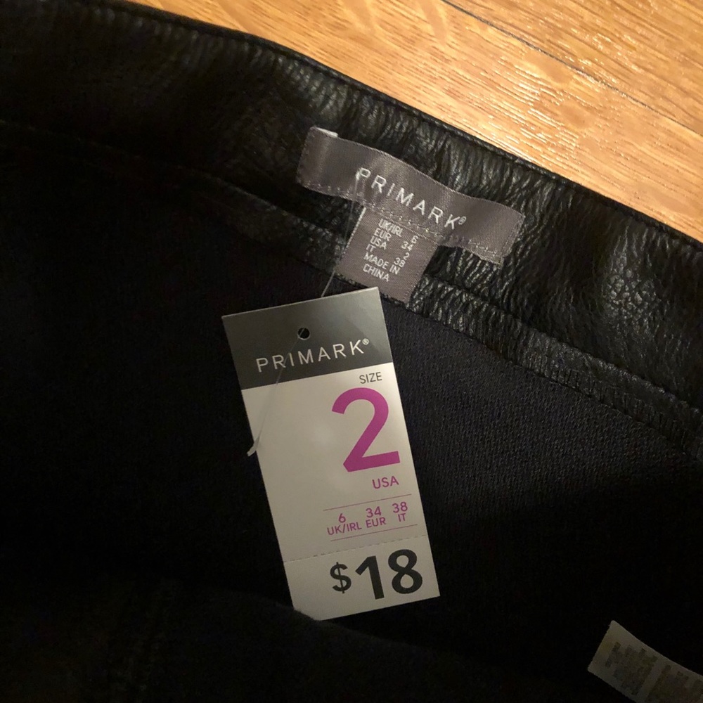 Women’s midi faux leather skirt - Picture 3 of 4